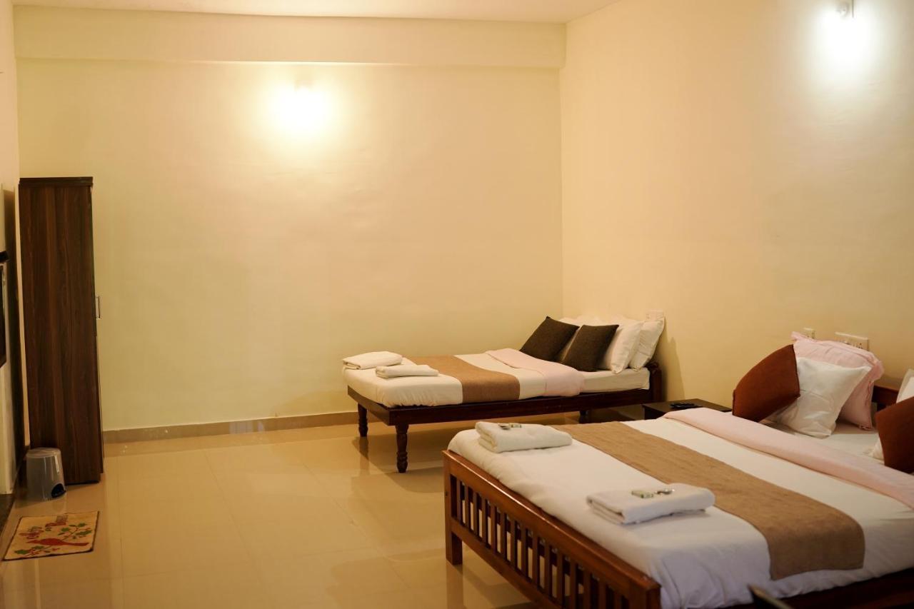 Wayanad Royal Stream Bed & Breakfast กัลปัตตา ภายนอก รูปภาพ