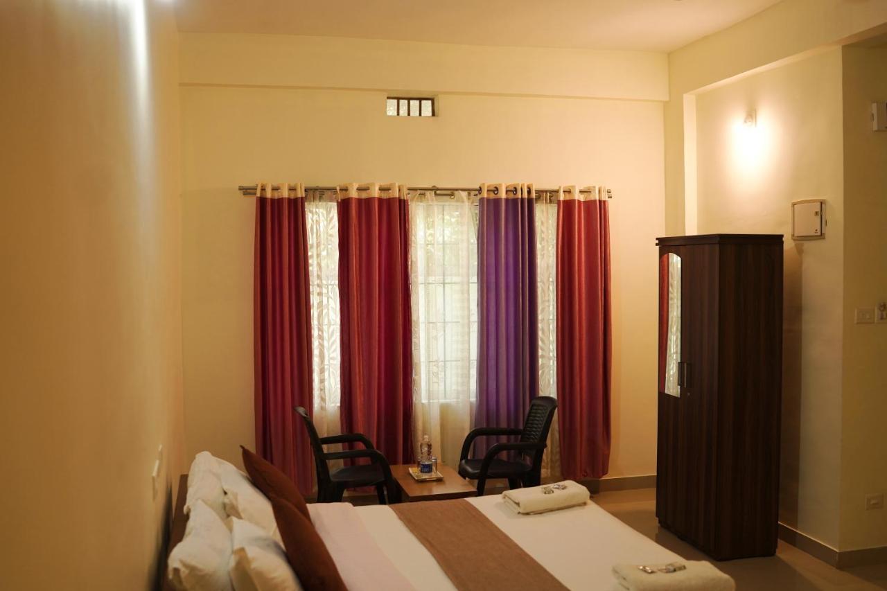 Wayanad Royal Stream Bed & Breakfast กัลปัตตา ภายนอก รูปภาพ