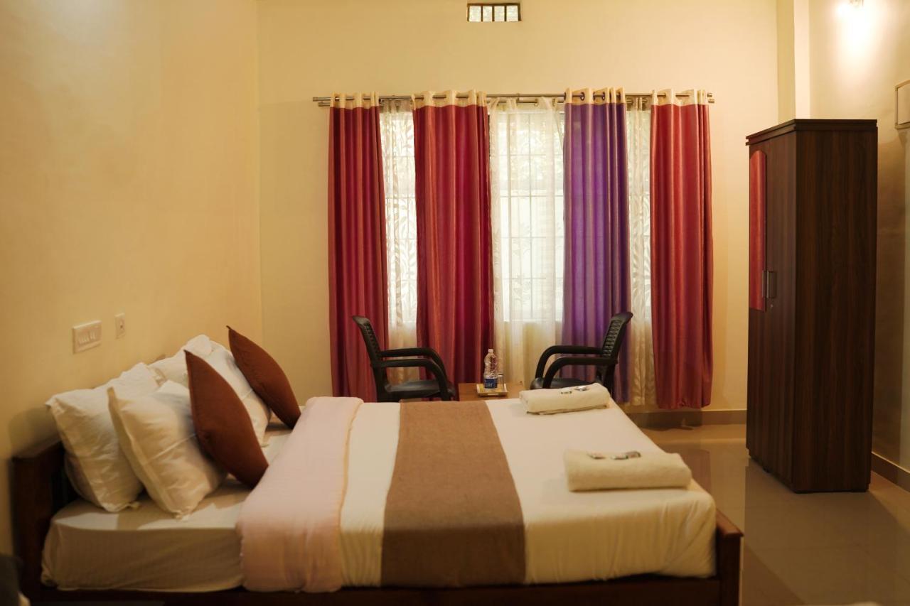 Wayanad Royal Stream Bed & Breakfast กัลปัตตา ภายนอก รูปภาพ