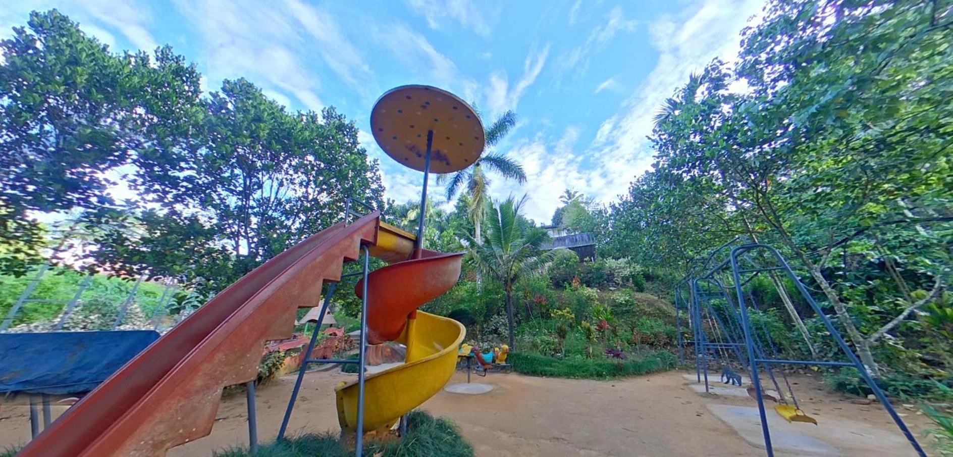 Wayanad Royal Stream Bed & Breakfast กัลปัตตา ภายนอก รูปภาพ