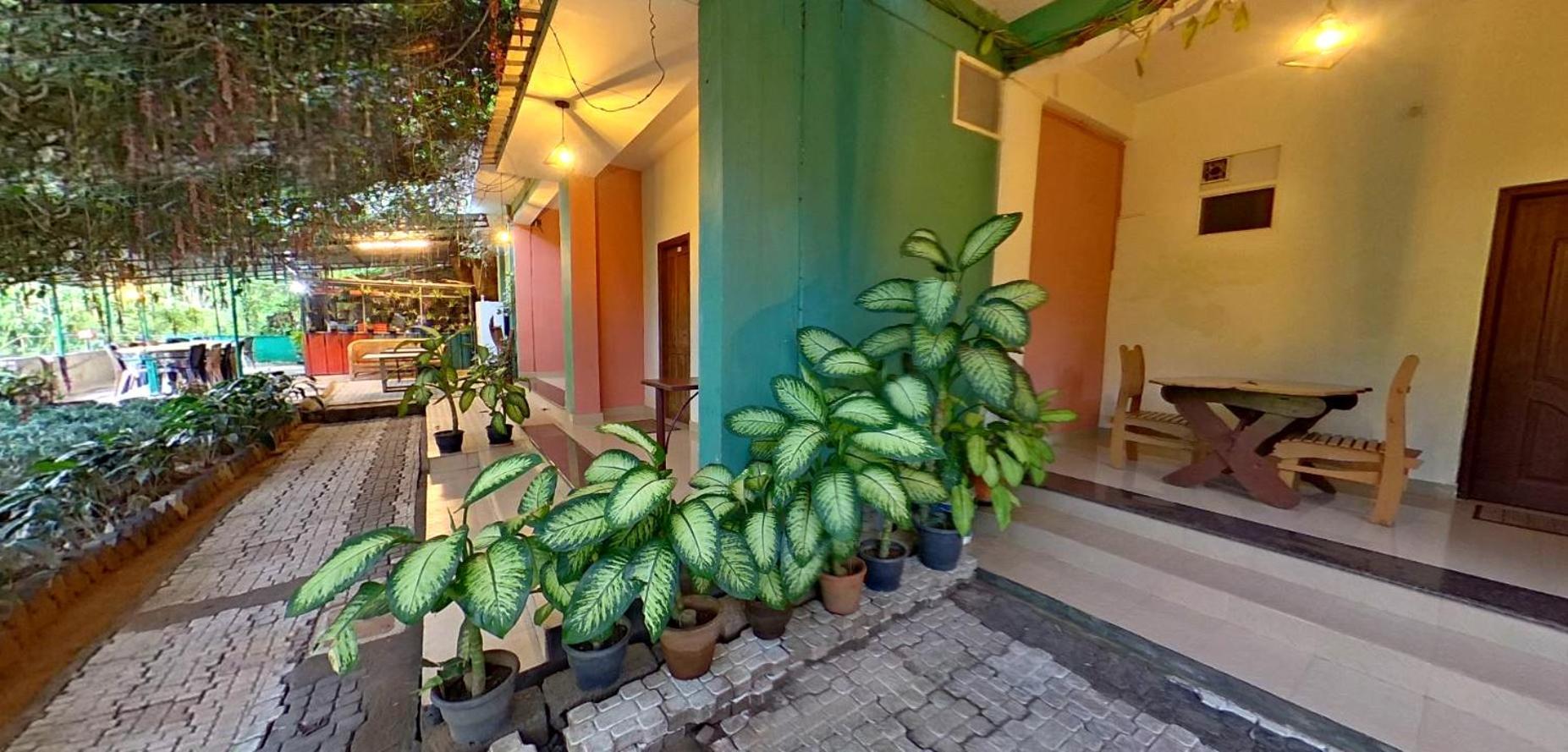 Wayanad Royal Stream Bed & Breakfast กัลปัตตา ภายนอก รูปภาพ