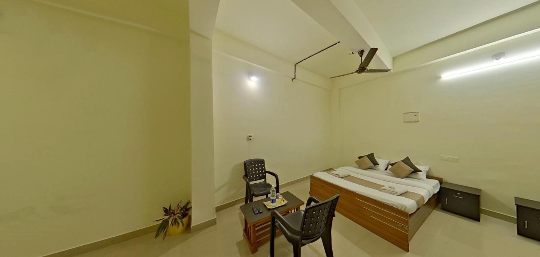 Wayanad Royal Stream Bed & Breakfast กัลปัตตา ภายนอก รูปภาพ